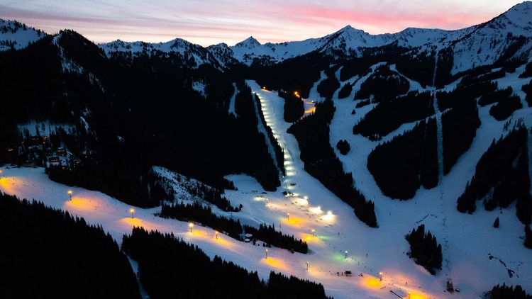 © Crystal Mountain Resort - https://www.crystalmountainresort.com/