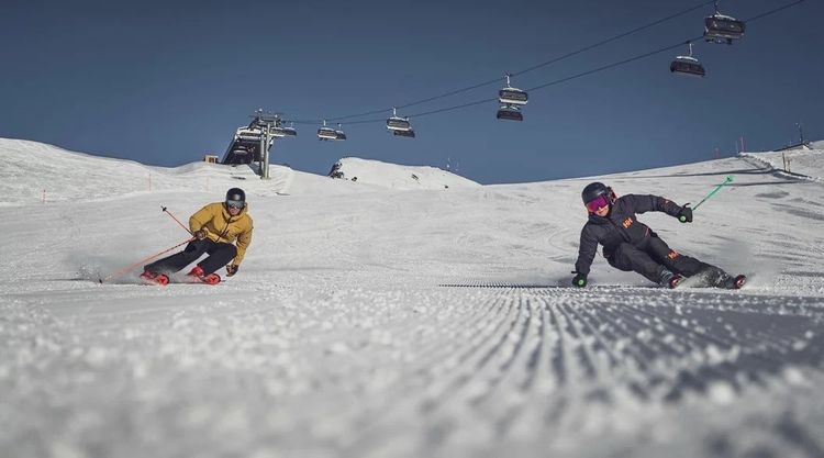 © Davos Klosters Mountains