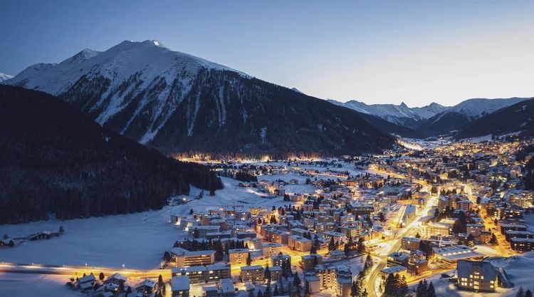 © Davos Klosters Mountains