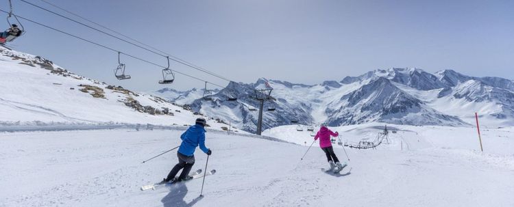© Hintertux Glacier - https://www.hintertuxergletscher.at/