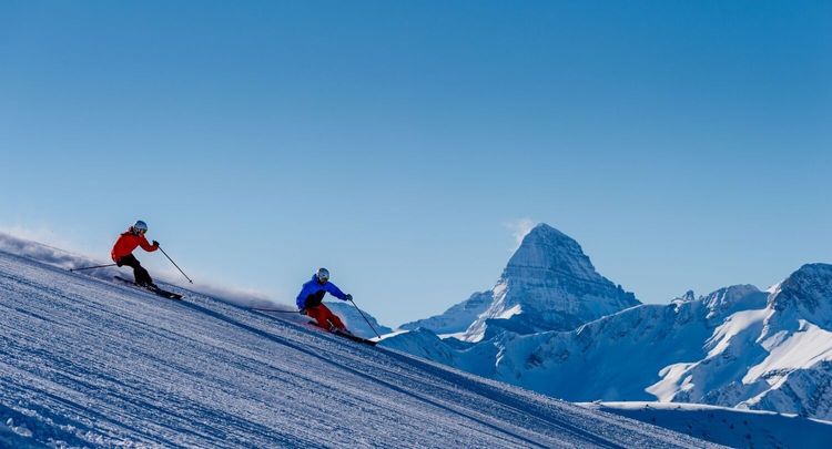 © Reuben Krabbe / Banff Sunshine Village - https://www.banfflakelouise.com/business/